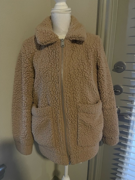 Levi's Jackets & Blazers - Levi’s oversized sherpa bomber jacket